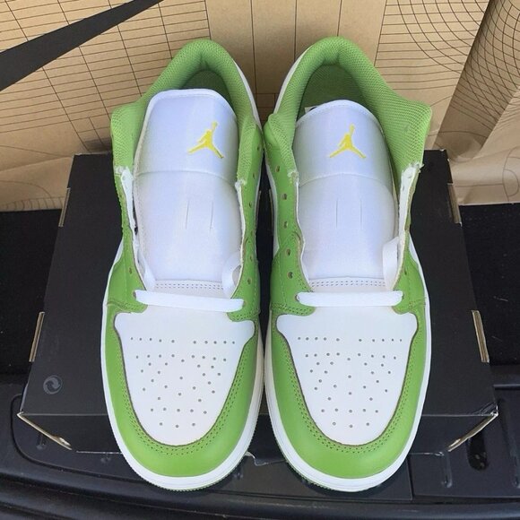NEW Nike Air Jordan 1 Low SE White Chlorophyll Lightning HF4823-100  Size 11 main image 4